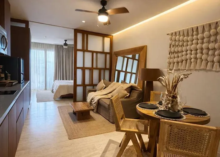 One-bedroom Near And 5th Apartment